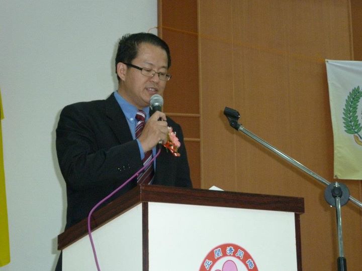 305304_2163104036542_1214830993_31987988_1106700822_n