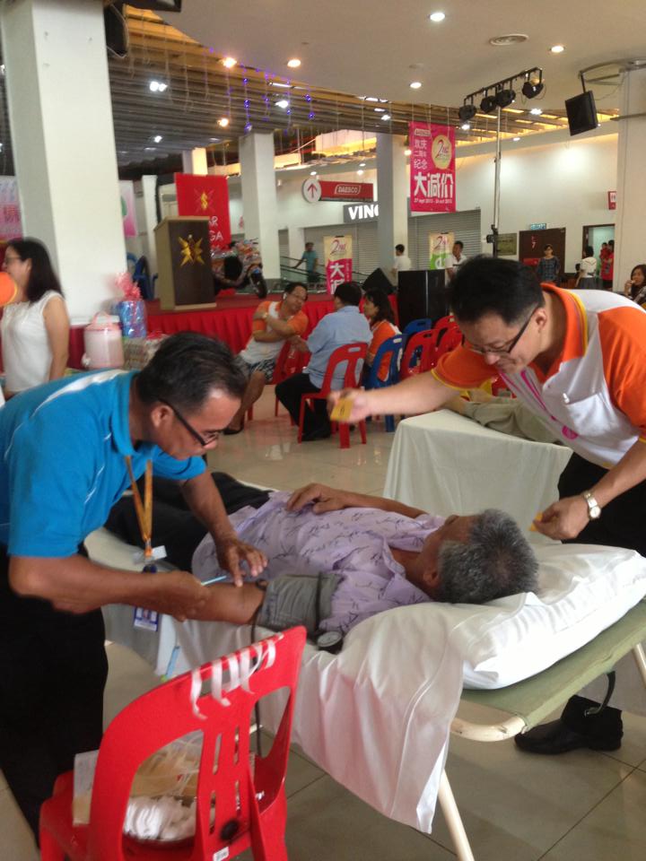 1375289_10200660652018108_1447436168_n