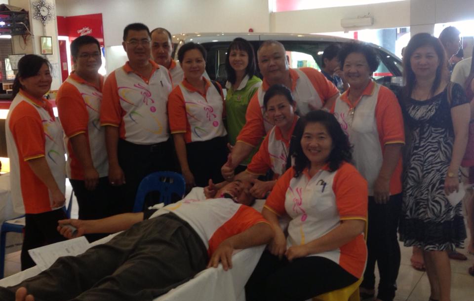 944595_10200660640537821_1429671575_n