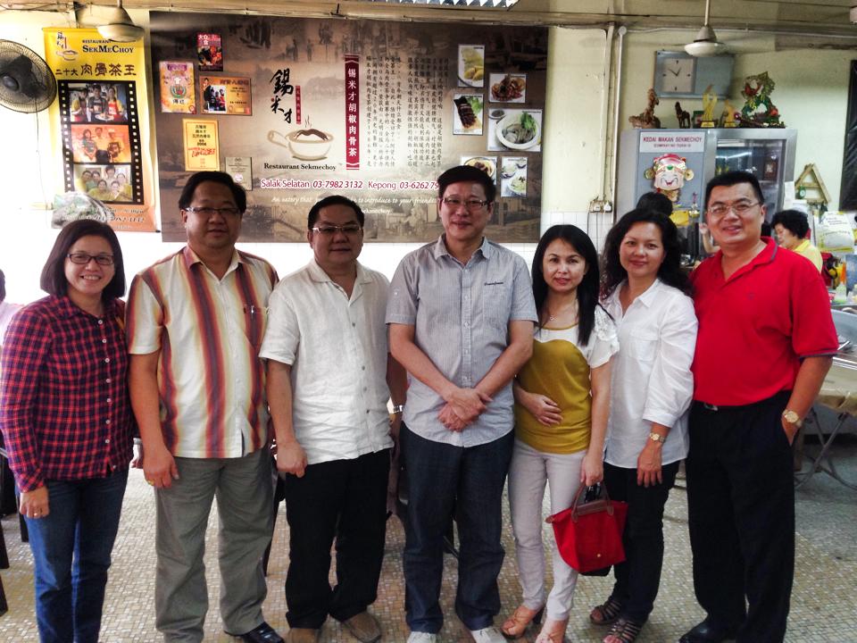 1554452_10201335052157690_598698177_n